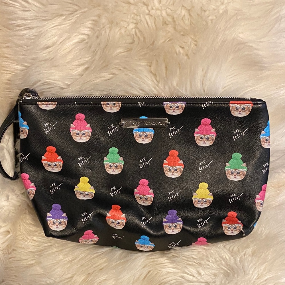 Betsy Johnson large cat zipper bag pouch
